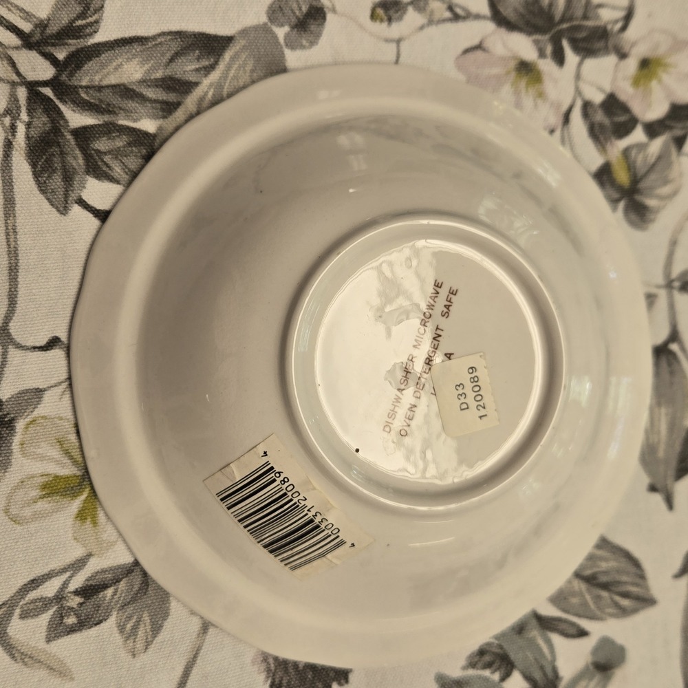 Hankook Seine Blue Flowers & Vines Scalloped Cereal Salad Bowls 7"-Porcelain 2 - Picture 5 of 9